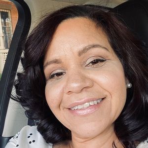 Meet your Posher, Denise